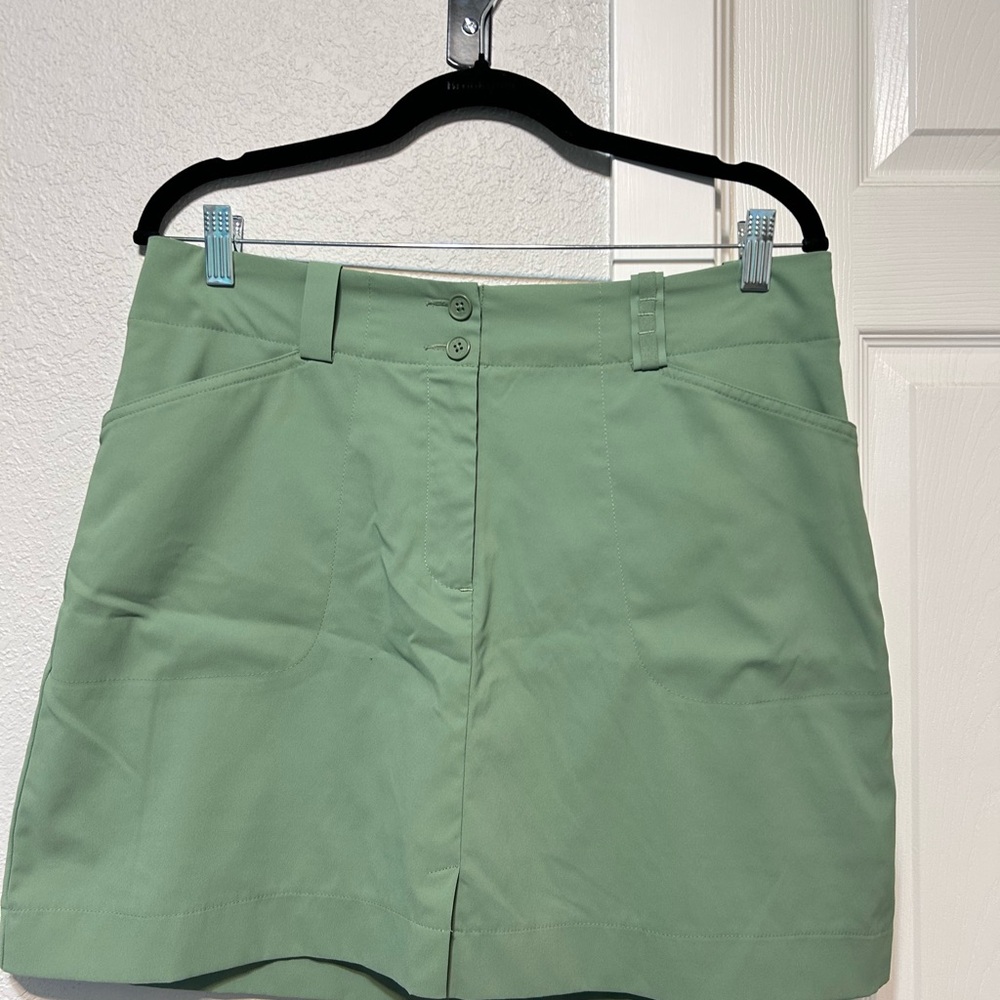 Nike Light Green Women's Skorts
